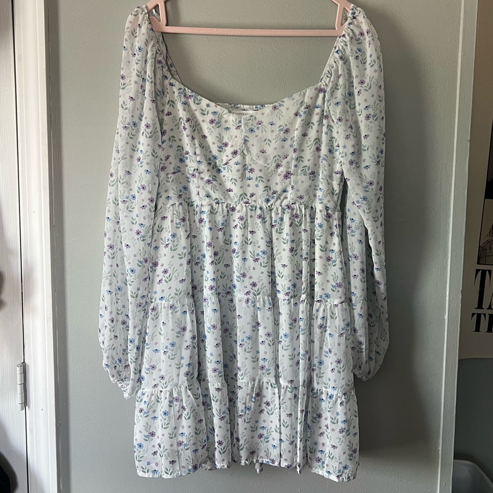 Altar’d State | Women’s | Large
Floral Boho Long Sleeve Dress